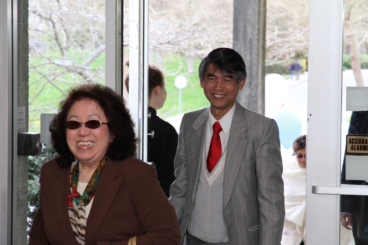 Guests arriving at the 2011 Kanani Conference Rooms event